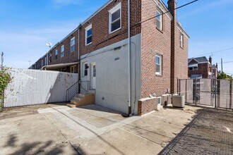 1836 S Dover St in Philadelphia, PA - Building Photo - Building Photo