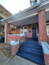 2210 Green St in Harrisburg, PA - Building Photo - Building Photo