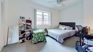 739 W Briar Pl in Chicago, IL - Building Photo - Building Photo