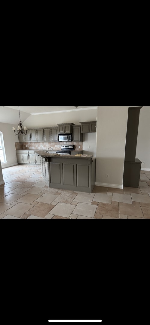 property at 101 SE 34th St