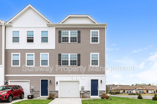 property at 204 Sandy Rdg Rd