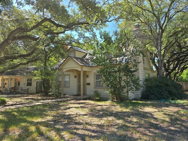 property at 3207 Cherry Ln