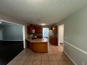8012 Rocky Creek Dr in Columbus, GA - Building Photo - Building Photo