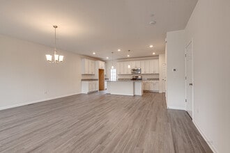 264 Hoffmann Dr in Buffalo Grove, IL - Building Photo - Building Photo