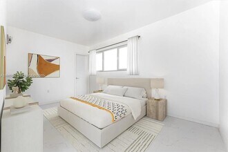 800 NW 67th St in Miami, FL - Building Photo - Building Photo