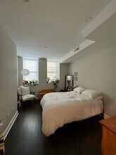 20 Strathmore Rd, Unit 9 in Brookline, MA - Foto de edificio - Building Photo