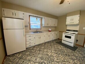 1302 N Centennial St in Kirksville, MO - Building Photo - Building Photo