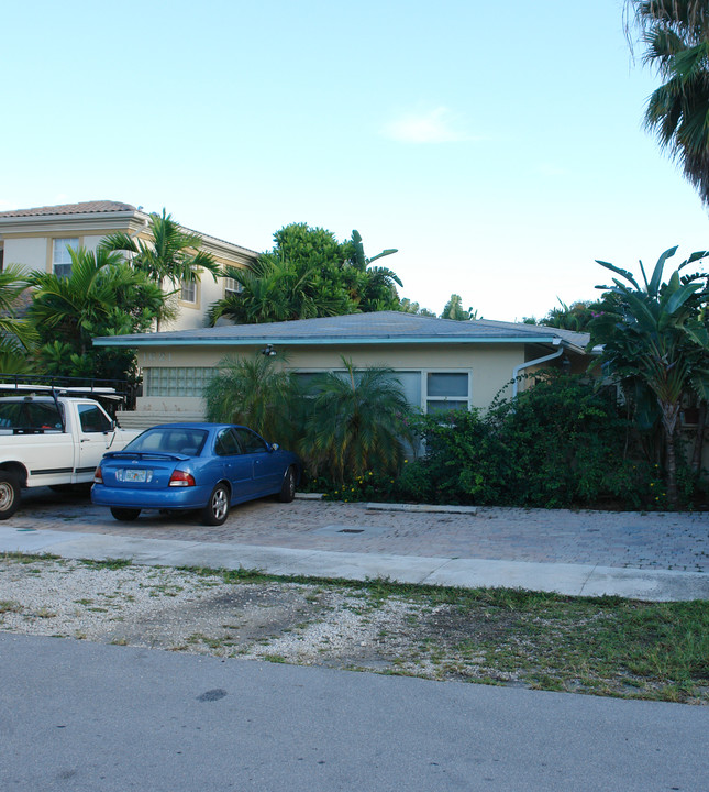 1621 NE 5th Ct in Fort Lauderdale, FL - Building Photo