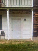 1208 Bloomingdale Rd in Kingsport, TN - Building Photo