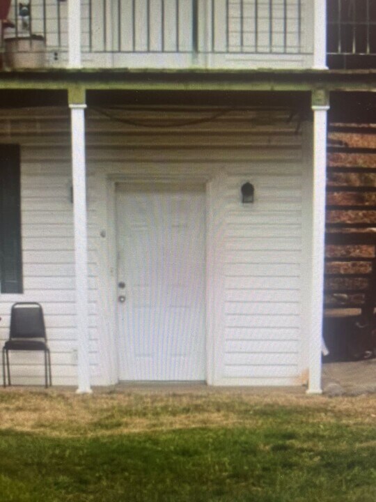 1208 Bloomingdale Rd in Kingsport, TN - Building Photo