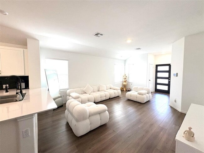 322 Canley Lp in Hutto, TX - Building Photo - Building Photo