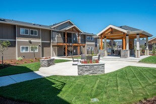 Pioneer Vista in Ridgefield, WA - Building Photo