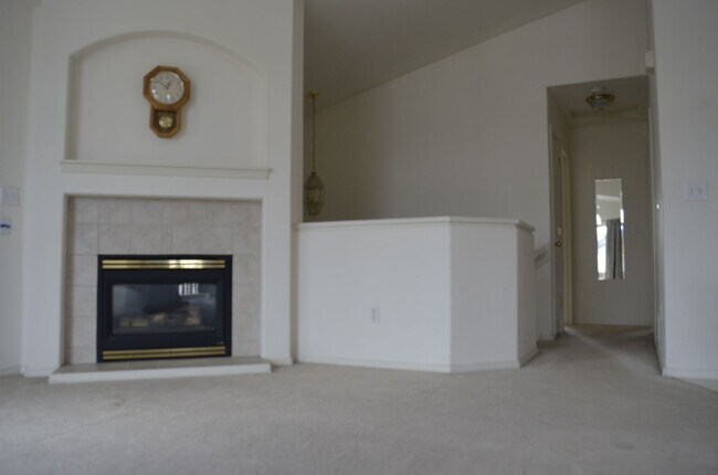 2924 Red Currant Cir in Anchorage, AK - Building Photo - Building Photo