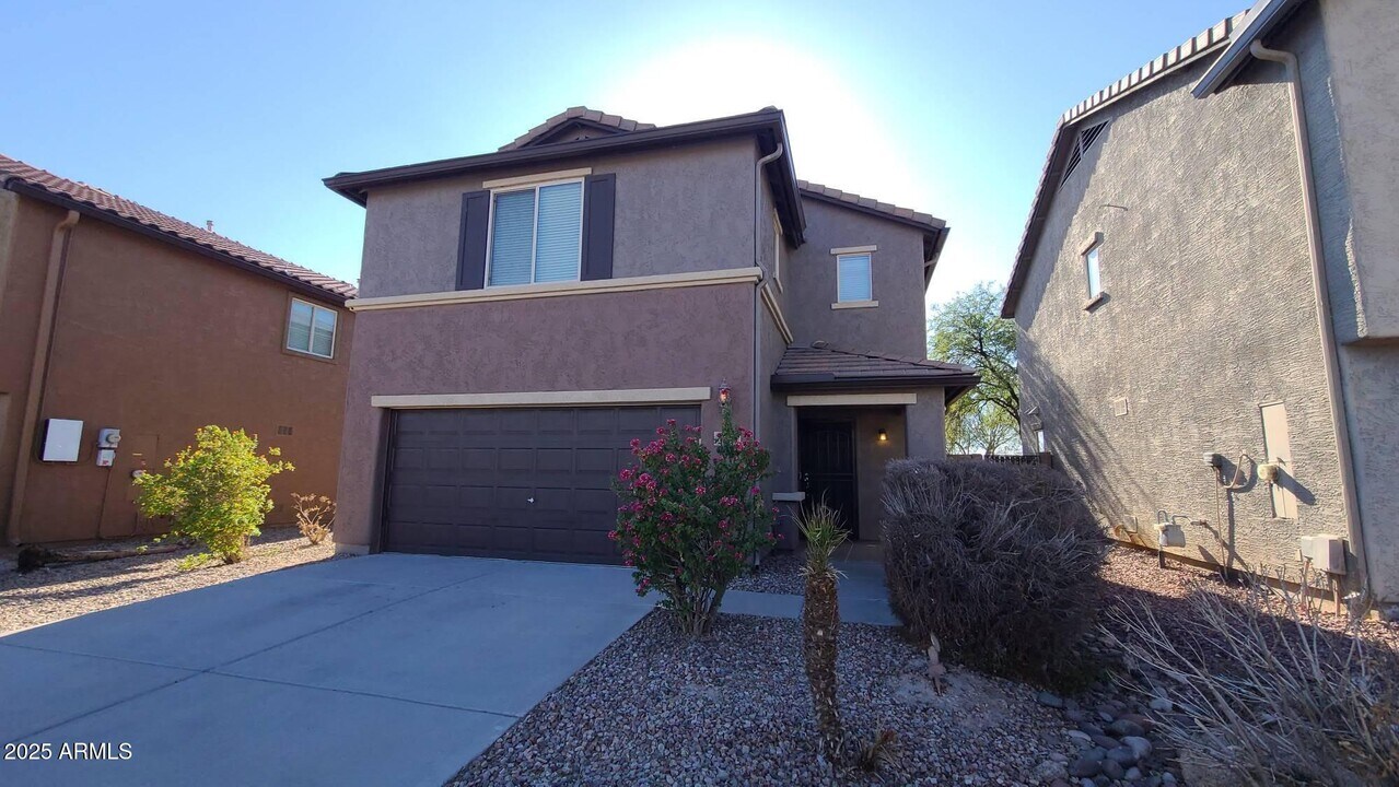 2542 N Palo Verde Dr in Florence, AZ - Building Photo