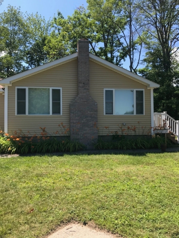 243 Shore Dr in Salem, NH - Building Photo - Building Photo