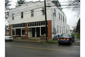 40 Marion St in Buckhannon, WV - Building Photo