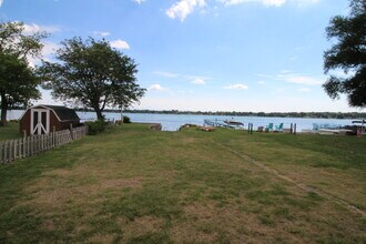 2168 River Rd in Niagara Falls, NY - Building Photo - Building Photo