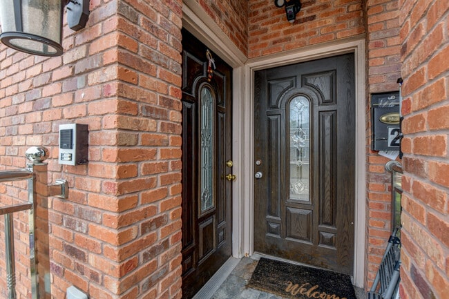 572 LIBERTY Ave in Jersey City, NJ - Building Photo - Building Photo