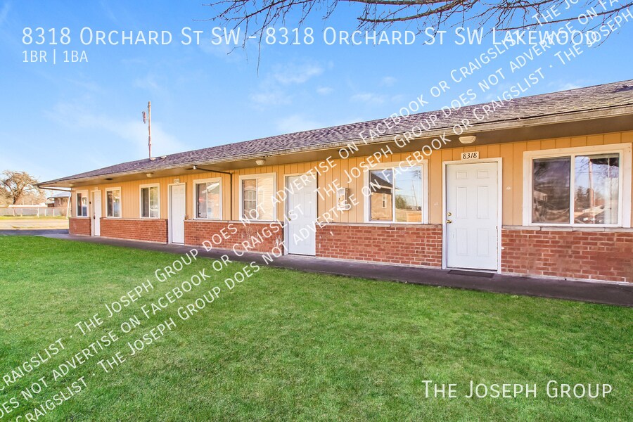 8318 Orchard St SW in Lakewood, WA - Building Photo