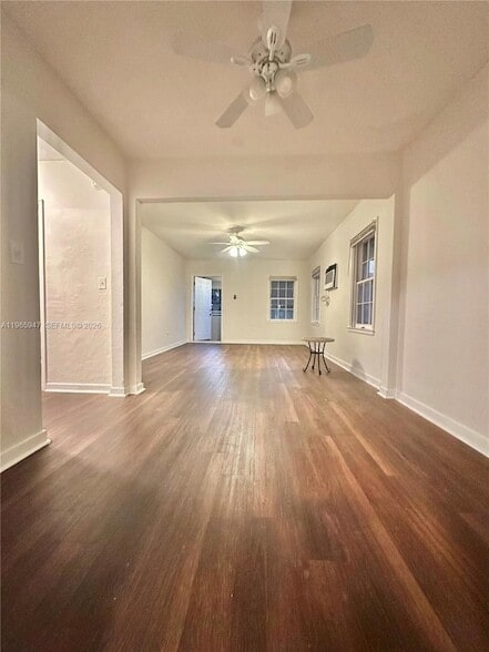 430 76th St, Unit 4 in Miami Beach, FL - Foto de edificio - Building Photo