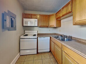 1365 Indianola Ave in Columbus, OH - Building Photo - Building Photo