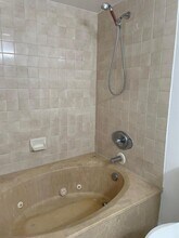 3666 Victoria Dr in West Palm Beach, FL - Building Photo - Building Photo