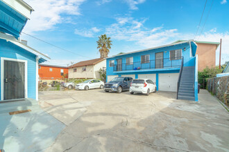 1064 Hoffman Ave in Long Beach, CA - Building Photo - Building Photo