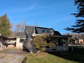 25029 Minkler Rd in Sedro Woolley, WA - Building Photo