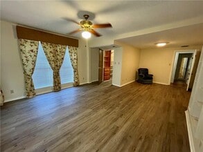 4752 Halls Mill Rd in Mobile, AL - Building Photo - Building Photo