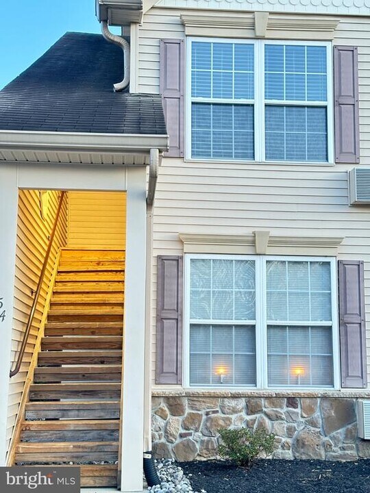 54 Sequoia Dr in Berlin, NJ - Building Photo