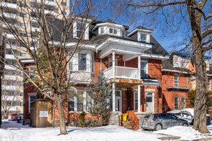 85 MacLaren St in Ottawa, ON - Building Photo