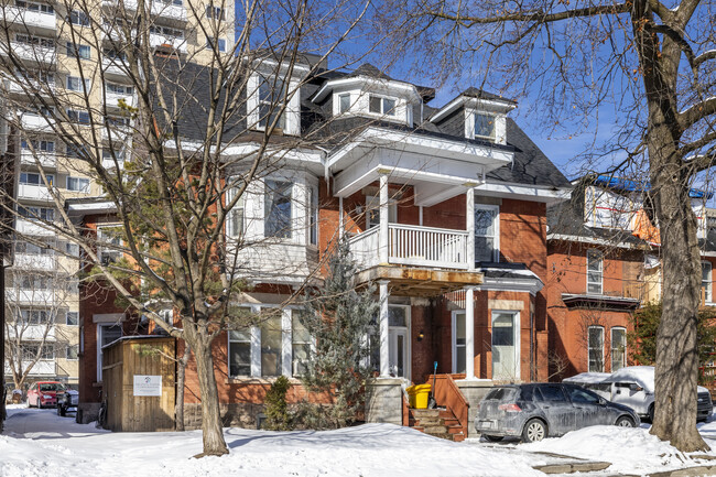 85 MacLaren St in Ottawa, ON - Building Photo - Primary Photo