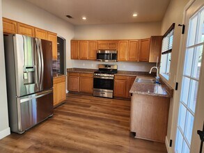 7775 E Castle Valley Way in Tucson, AZ - Building Photo - Building Photo