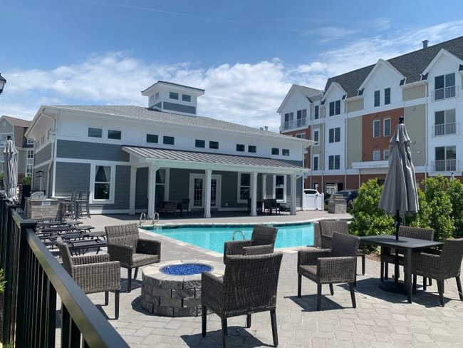 7231 Newport Ave in Norfolk, VA - Building Photo - Building Photo