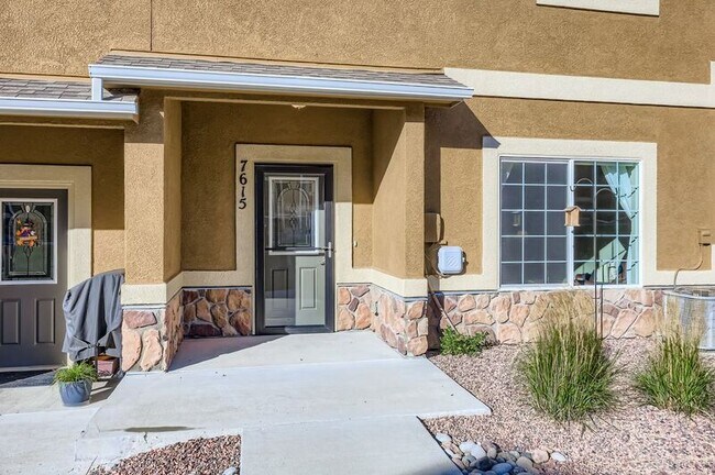 7615 Red Fir Pt in Colorado Springs, CO - Building Photo - Building Photo