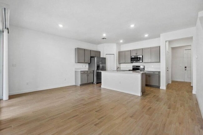 4159 Lagoon Shore Dr in Greenacres, FL - Building Photo - Building Photo