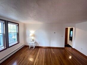 714 Adams St in Boston, MA - Foto de edificio - Building Photo