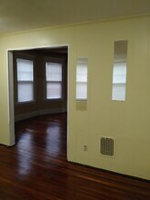 1560 Ella T Grasso Blvd-Unit -2nd Floor in New Haven, CT - Building Photo - Building Photo