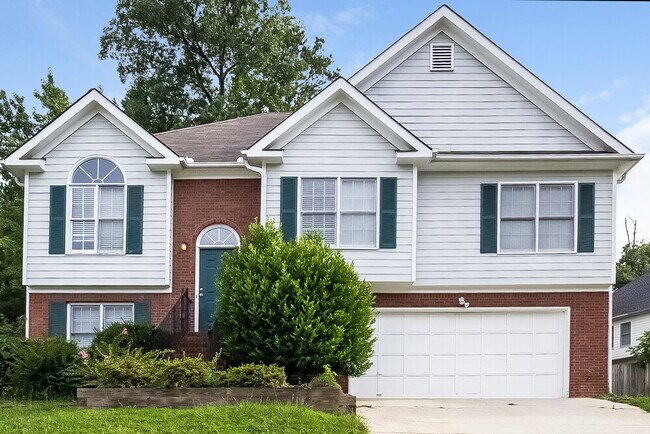 property at 605 Oxford Crest Ct NW