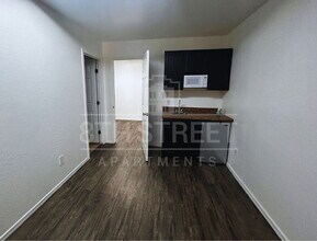 3333 W 8th St in Thatcher, AZ - Foto de edificio - Building Photo