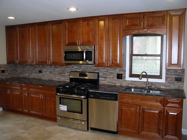 408 N Iowa Ave in Villa Park, IL - Building Photo - Building Photo