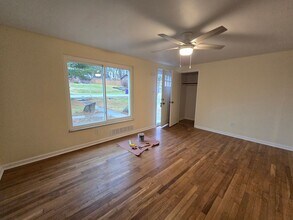 389 Beech Rd in Pittsburgh, PA - Building Photo - Building Photo