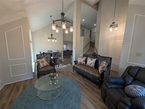 2 Skyland Pl in The Woodlands, TX - Building Photo - Building Photo