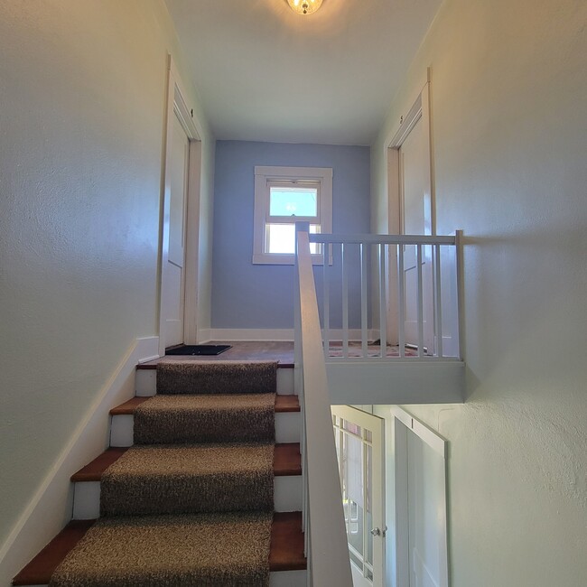 property at 721 SE Kane St