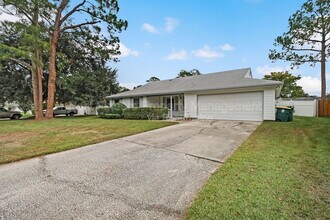 10855 Mandarin Station Dr W in Jacksonville, FL - Building Photo - Building Photo