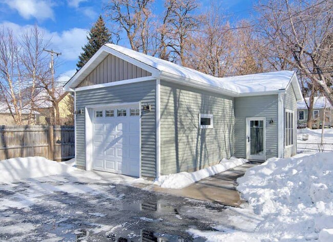 4171 Zarthan Ave S in St. Louis Park, MN - Building Photo - Building Photo
