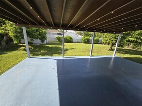 11510 SW 181st Terrace in Miami, FL - Foto de edificio - Building Photo