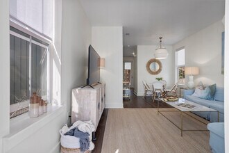 2207 Government St in Ocean Springs, MS - Building Photo - Building Photo