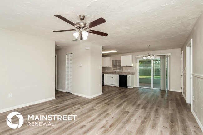 674 Altamira St NW in Palm Bay, FL - Building Photo - Building Photo