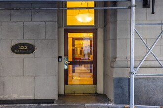 222 Park Ave S in New York, NY - Foto de edificio - Building Photo